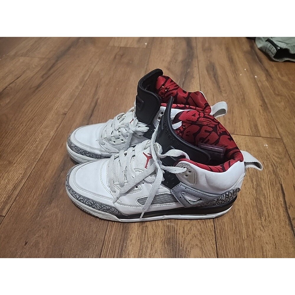 Nike Air Jordan Spizike GS White Cement  Youth 6.5Youth